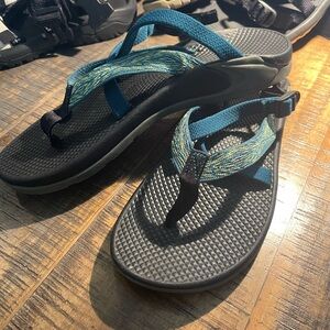 Chaco’s women’s flip flop sandals.  Size 10.